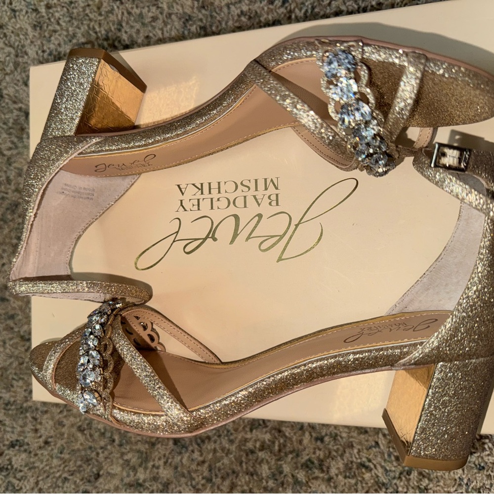 Jewel Badgley Mischka Women's Gold Glitter Sandals - Picture 2 of 5